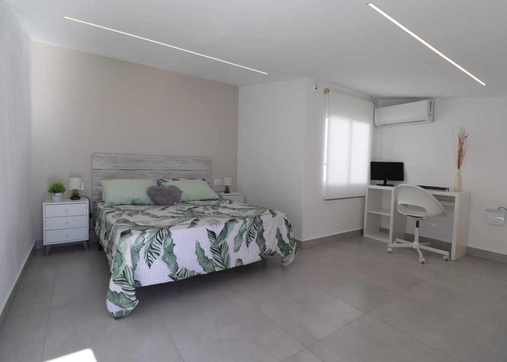 Venta - Bungalow - Torrevieja - San Luis