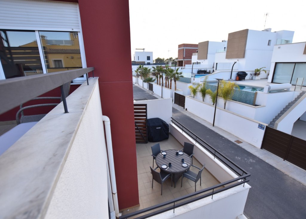 Venta - Chalet - Algorfa - La Finca Golf Resort