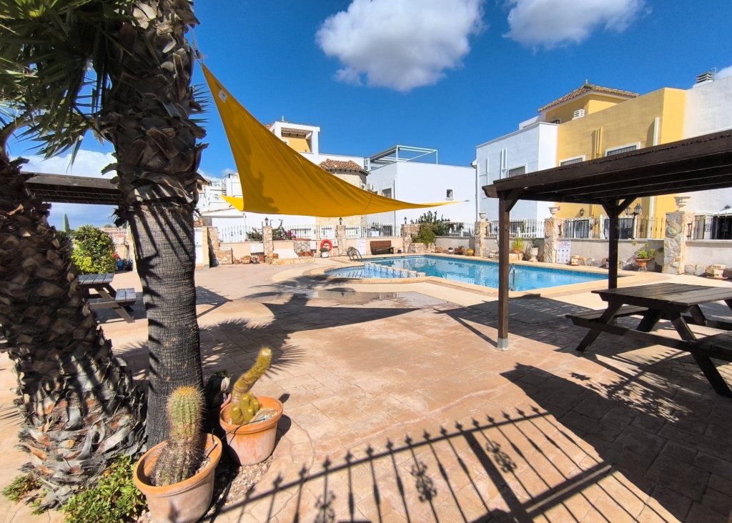 Venta - Chalet - Algorfa