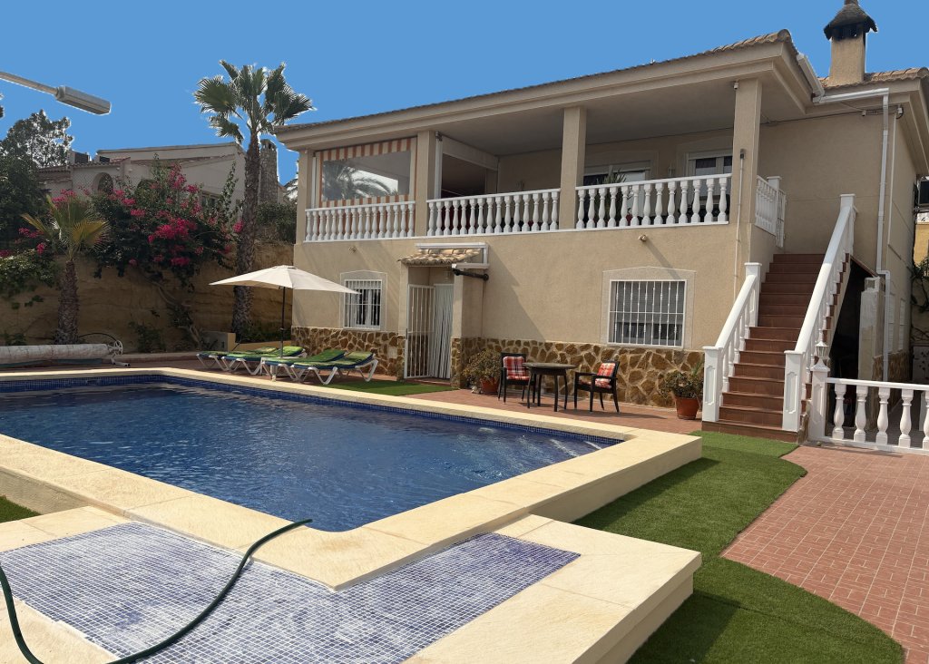 Venta - Chalet - Algorfa