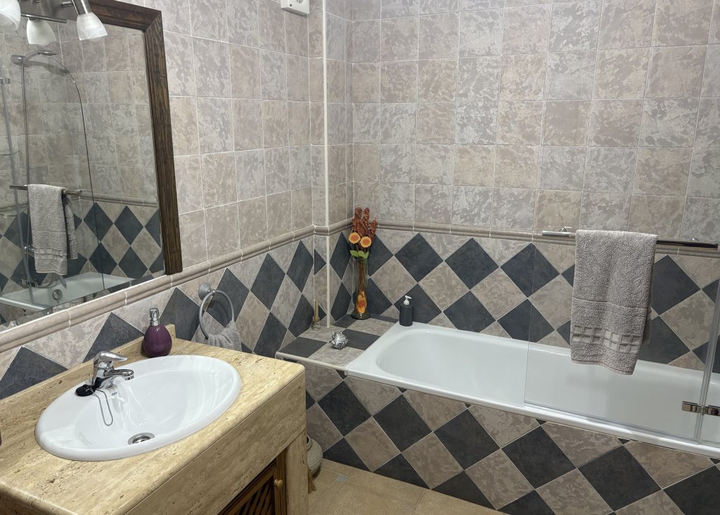 Venta - Chalet - Algorfa