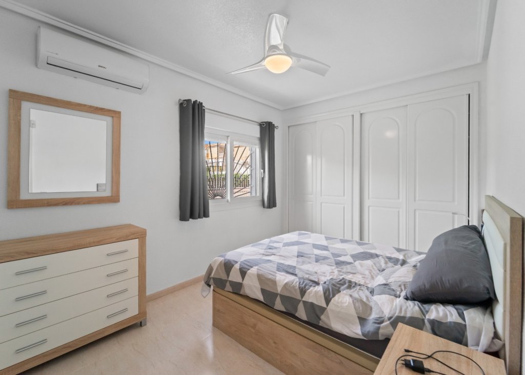 Venta - Chalet - Benijofar - Monte Azul