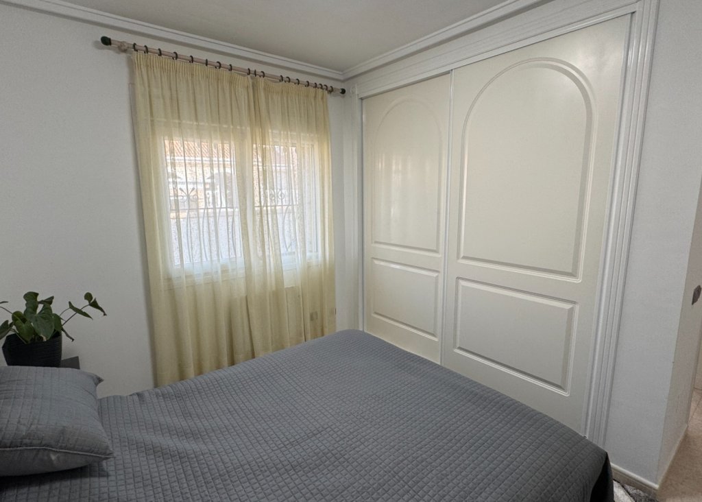 Venta - Chalet - Benijófar