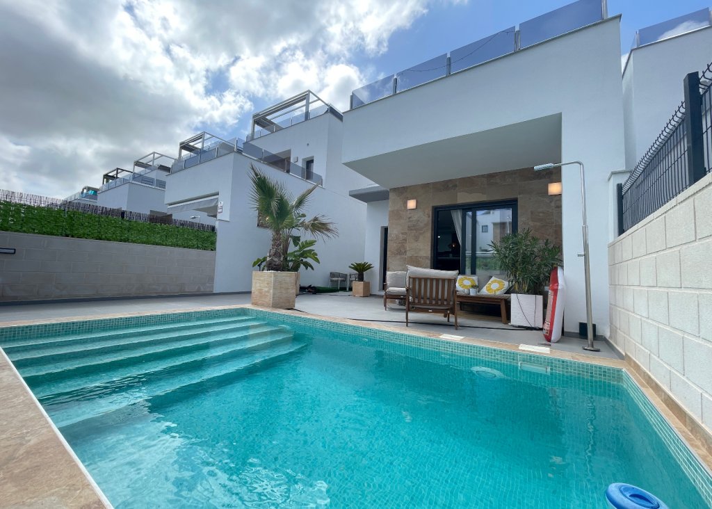 Venta - Chalet - Benijofar