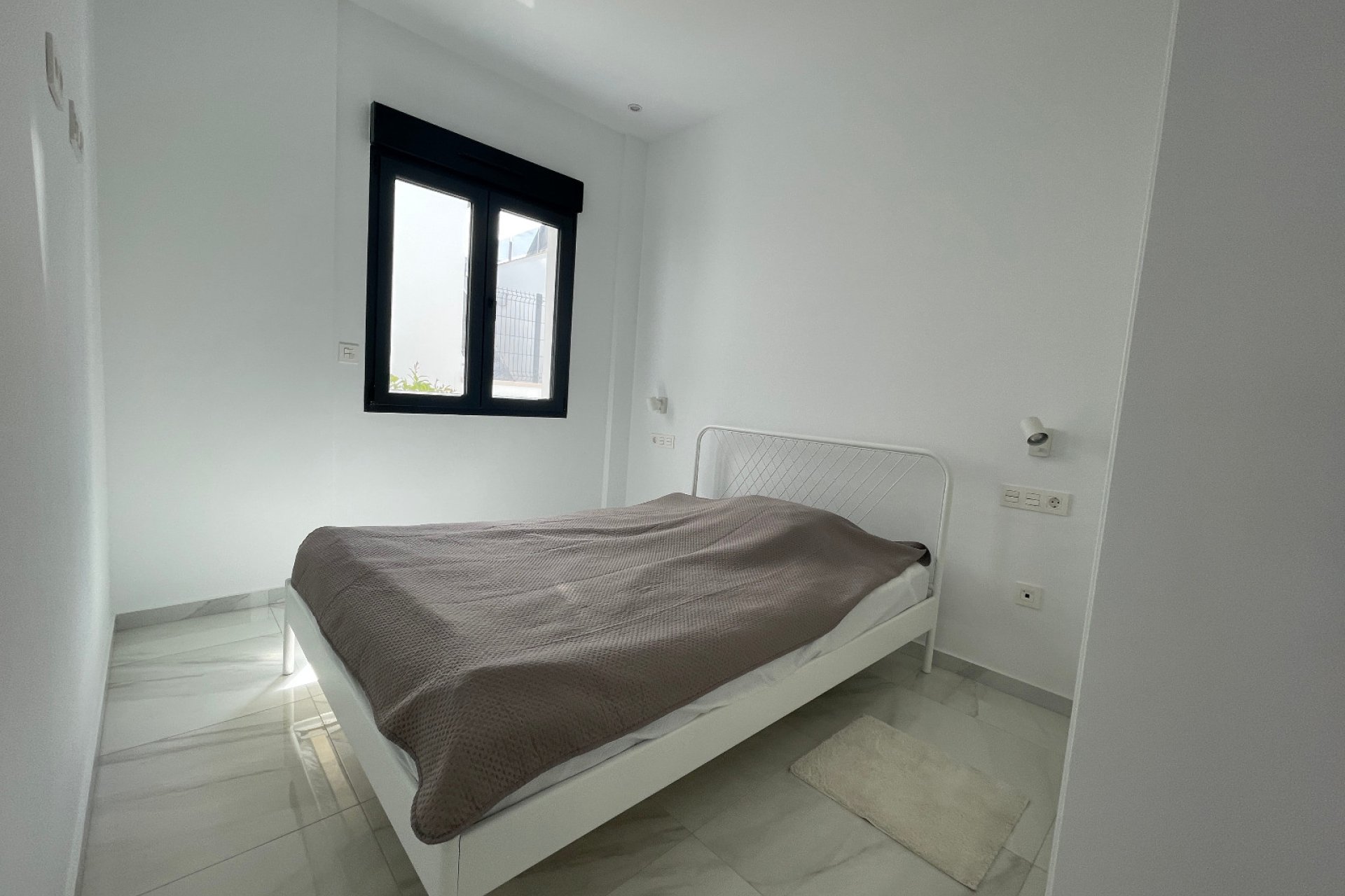 Venta - Chalet - Benijofar