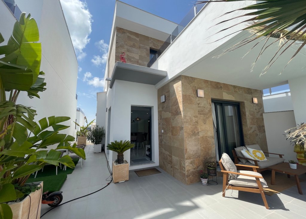 Venta - Chalet - Benijofar