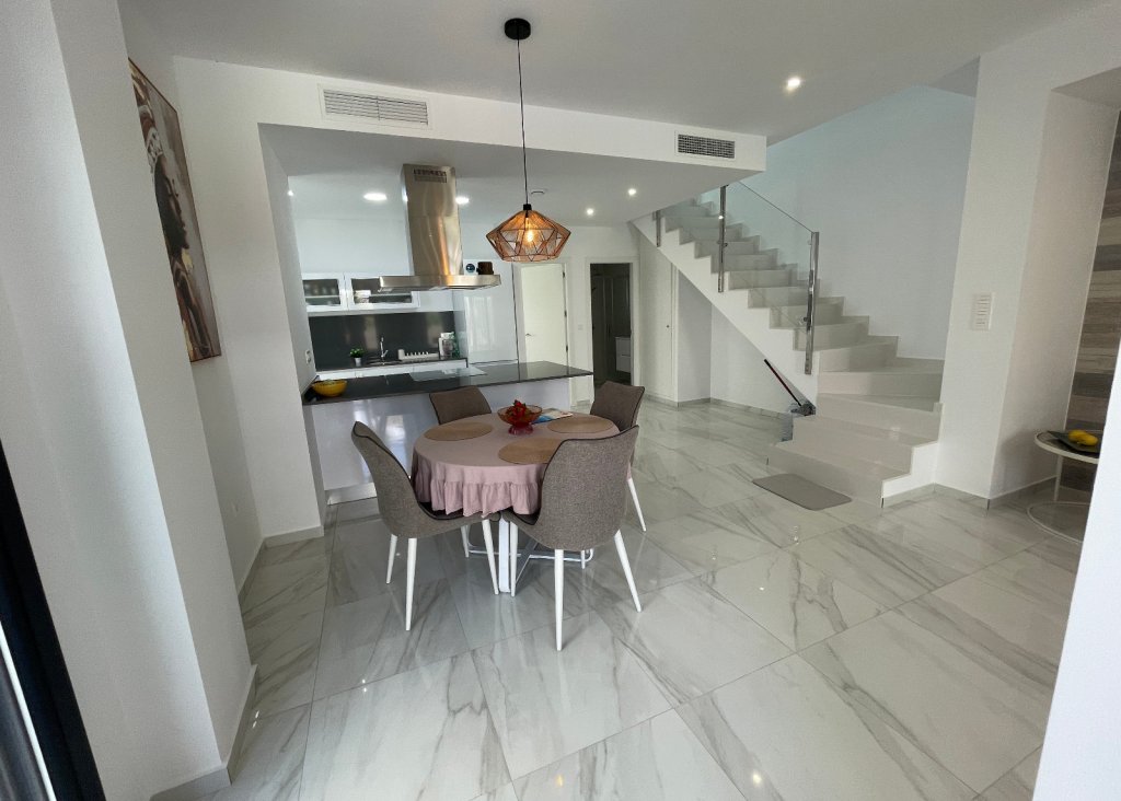 Venta - Chalet - Benijofar