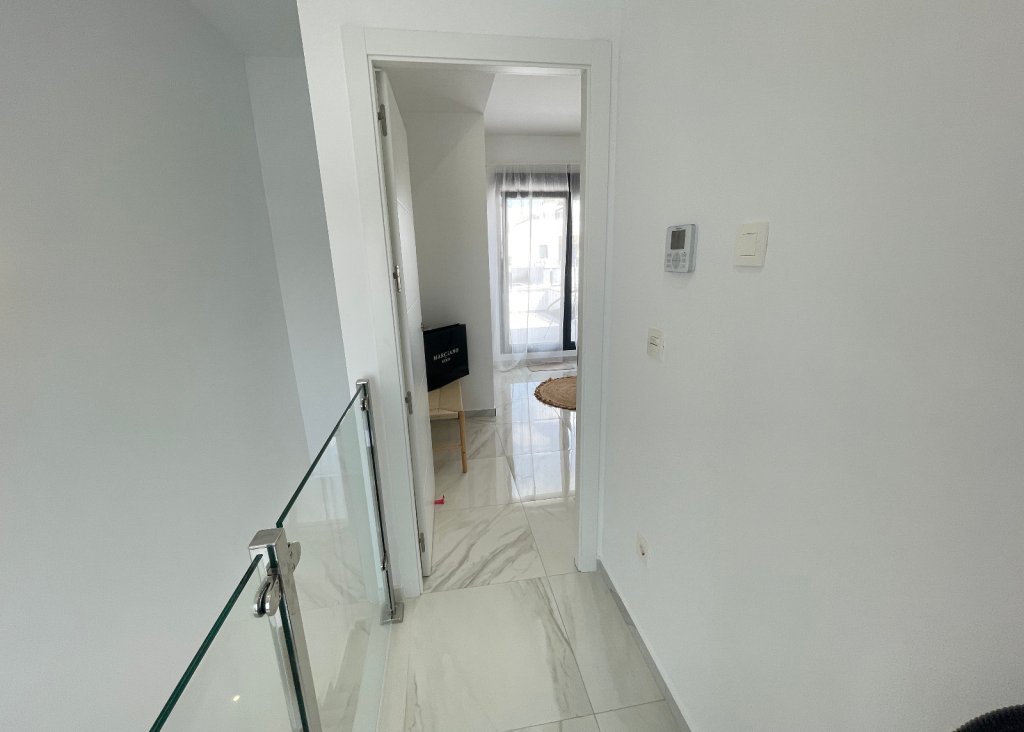 Venta - Chalet - Benijofar