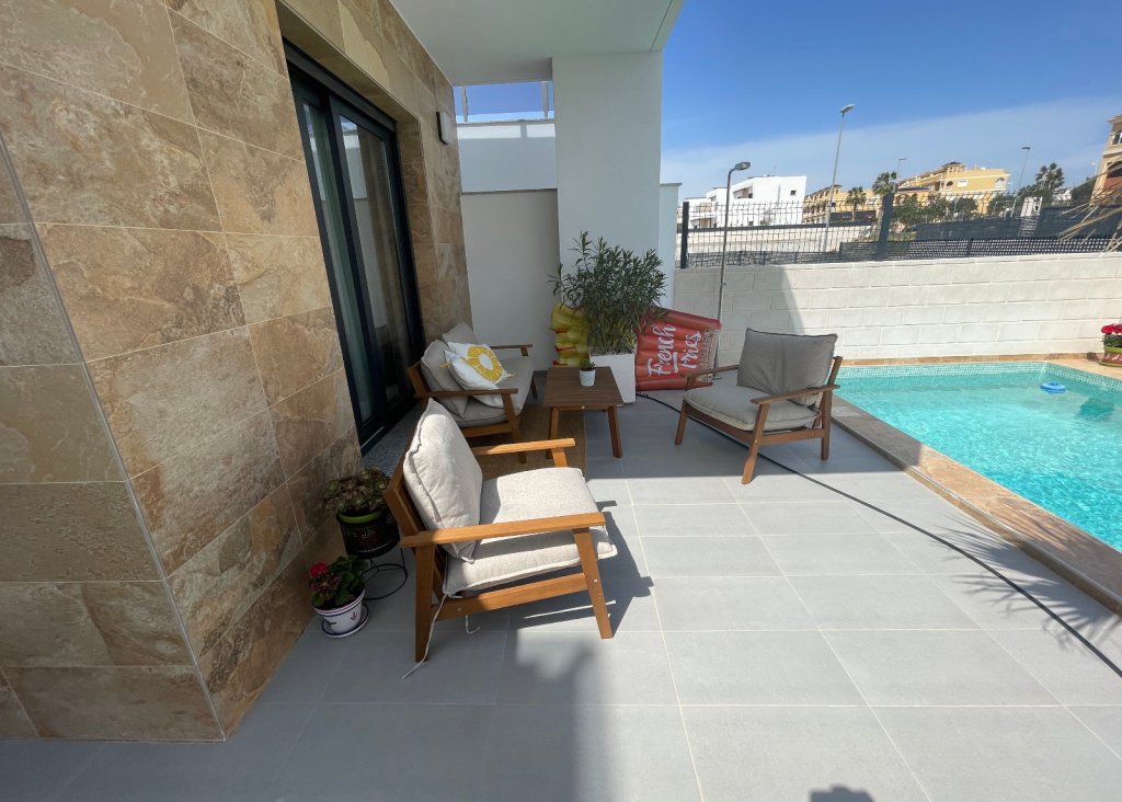 Venta - Chalet - Benijofar