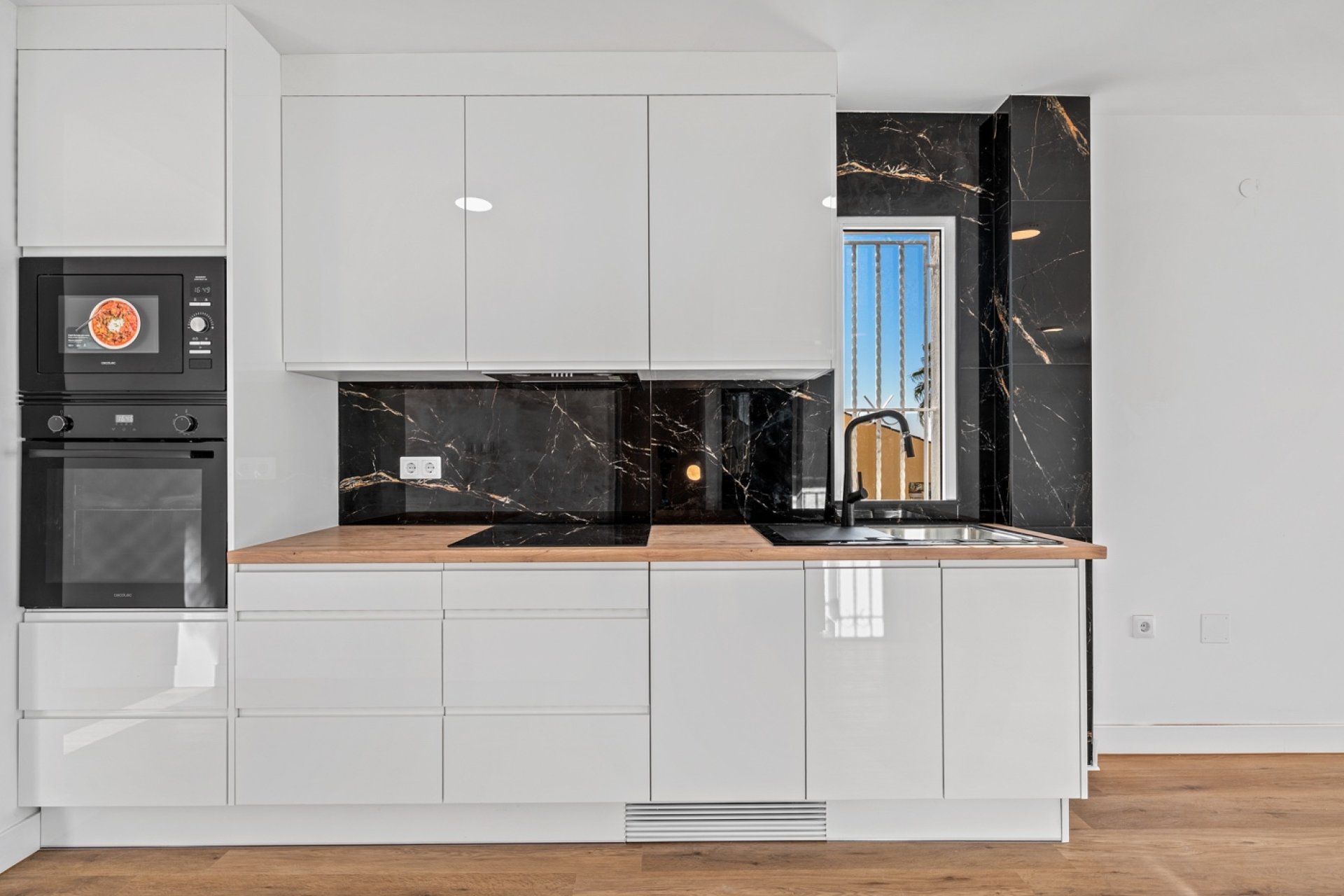 Venta - Chalet - Benimar