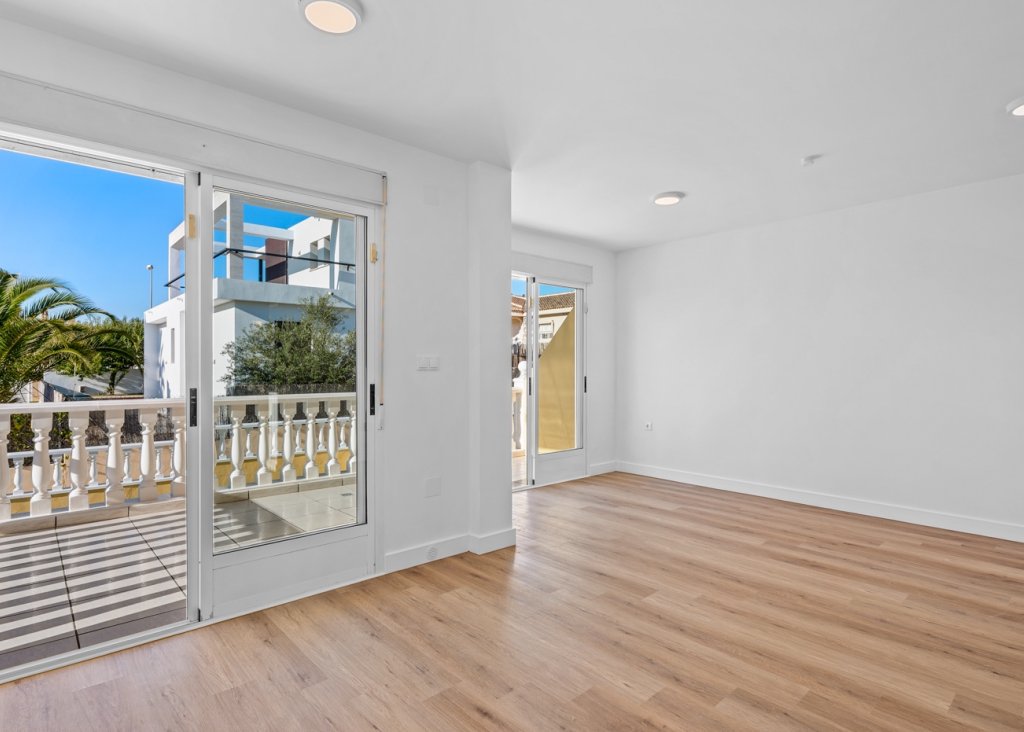 Venta - Chalet - Benimar