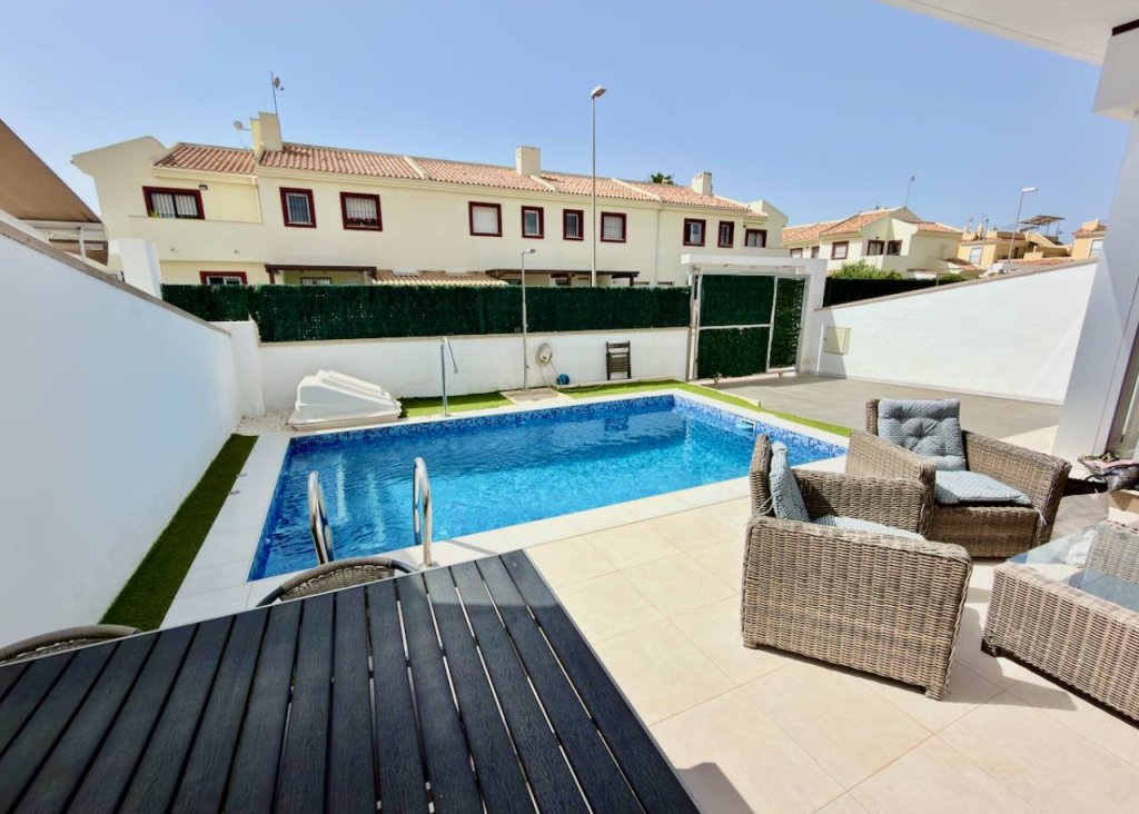 Venta - Chalet - Ciudad Quesada - Costa Blanca