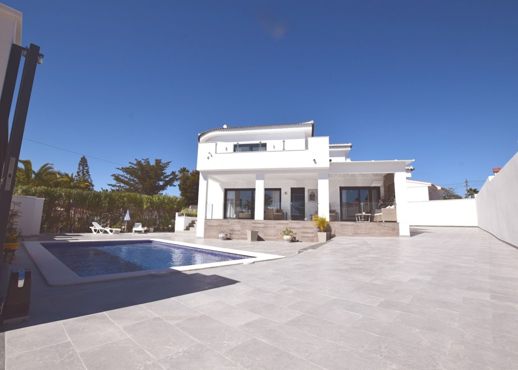 Venta - Chalet - Ciudad Quesada