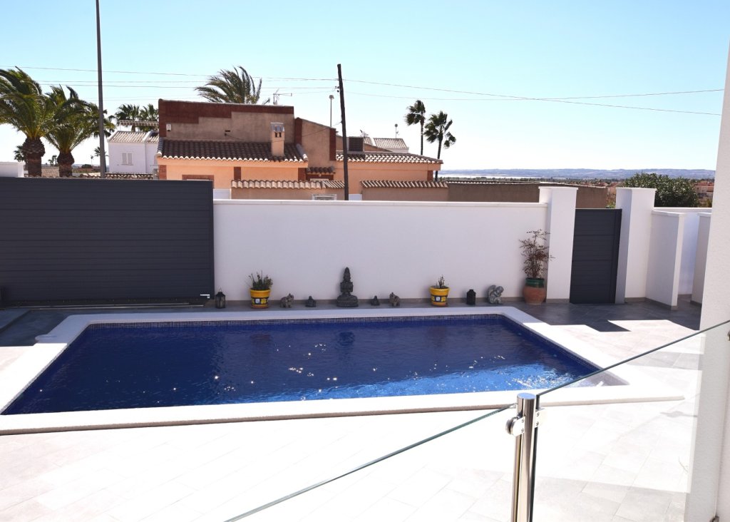 Venta - Chalet - Ciudad Quesada