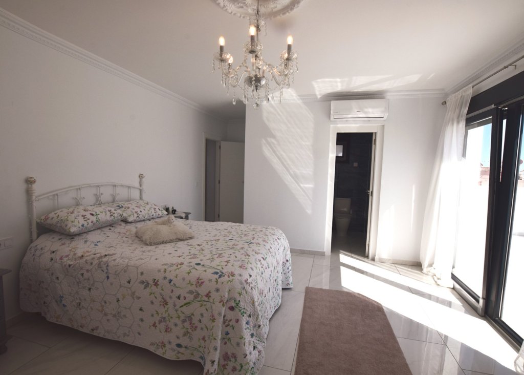 Venta - Chalet - Ciudad Quesada