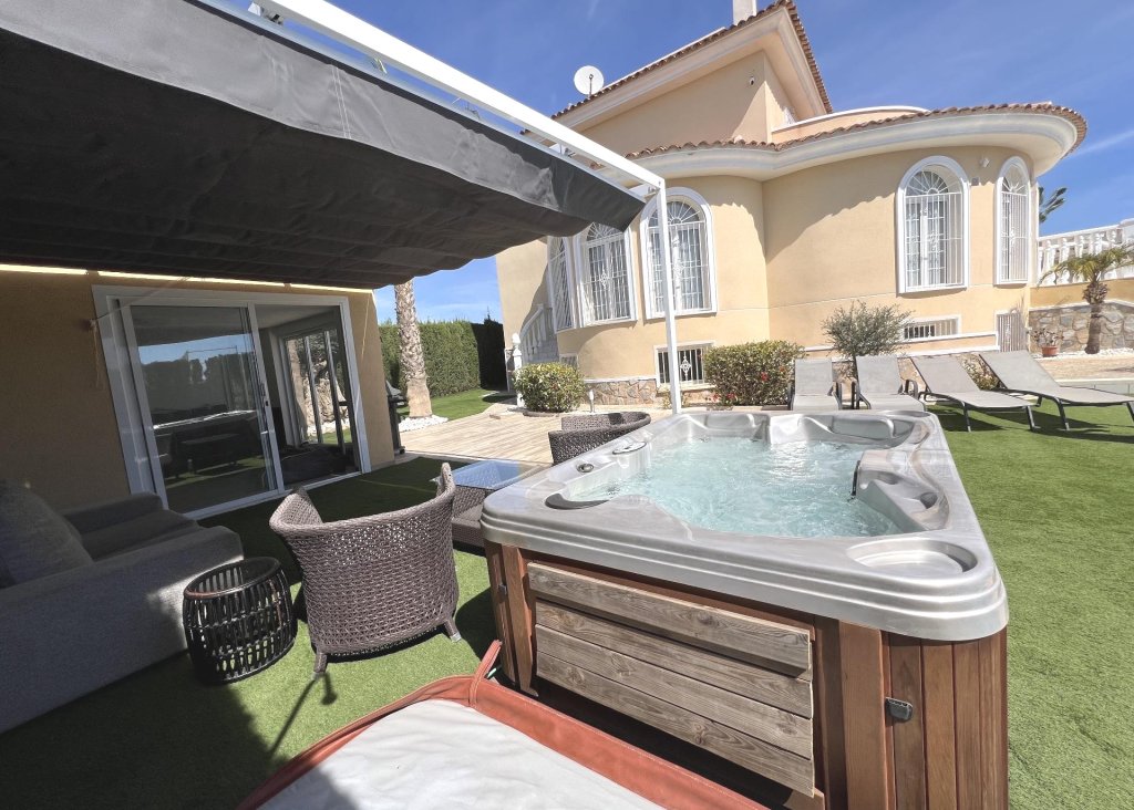 Venta - Chalet - Ciudad Quesada