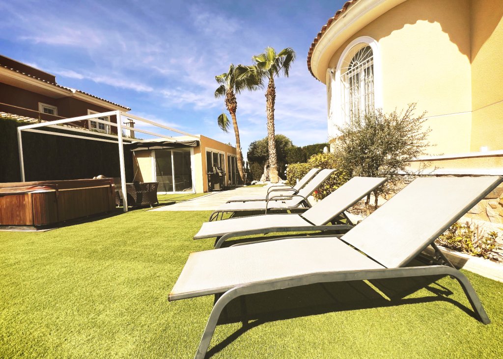 Venta - Chalet - Ciudad Quesada