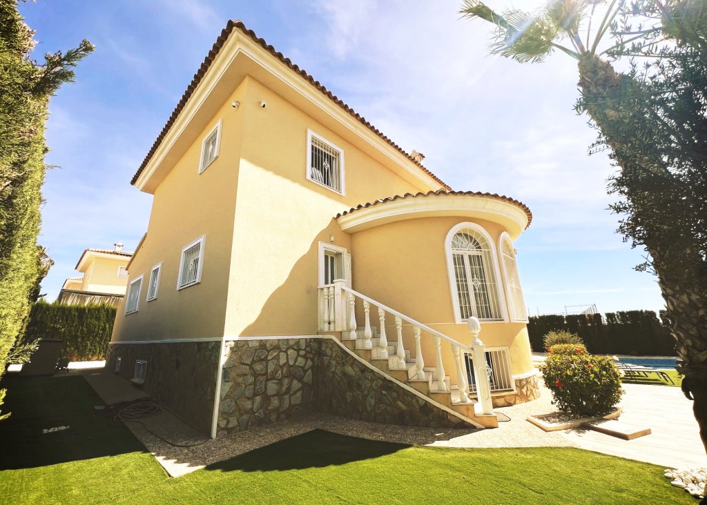 Venta - Chalet - Ciudad Quesada