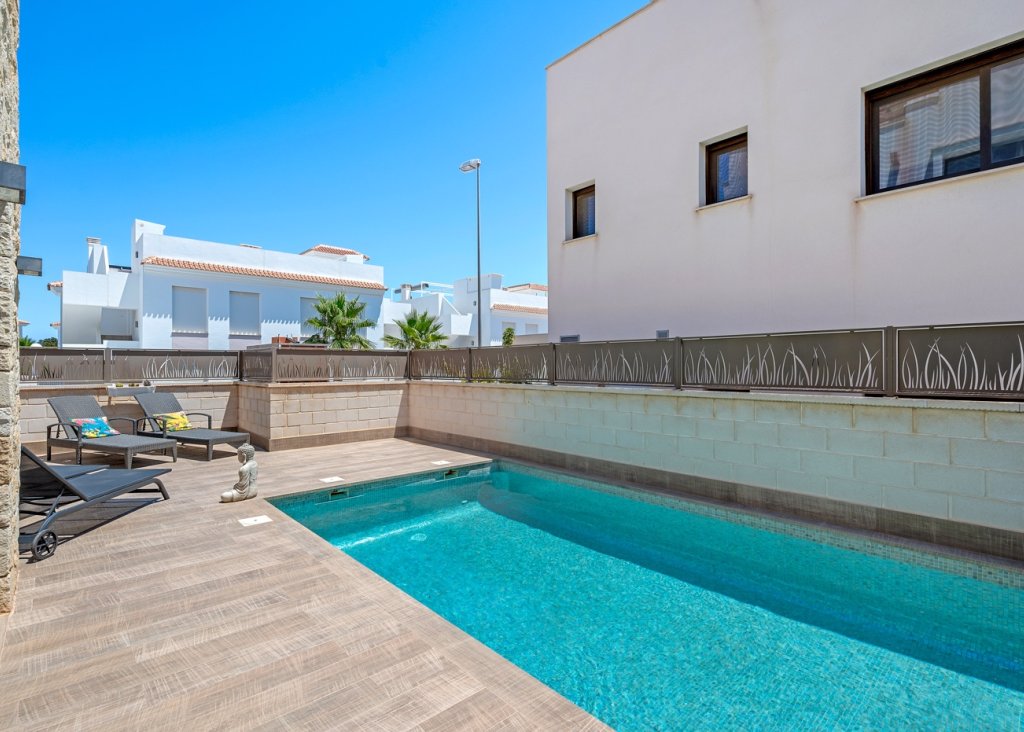 Venta - Chalet - Ciudad Quesada