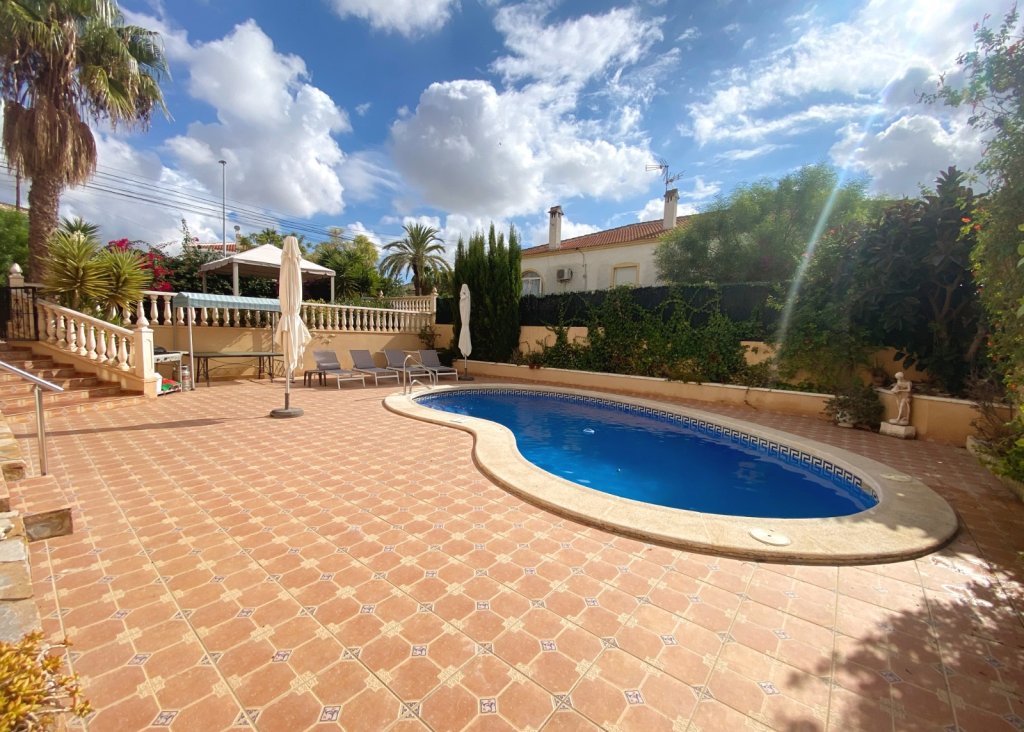 Venta - Chalet - Ciudad Quesada