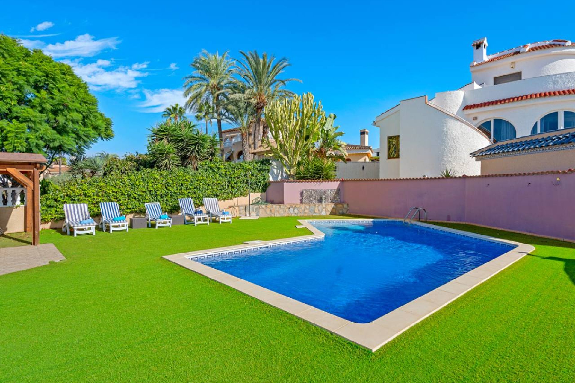 Venta - Chalet - Ciudad Quesada