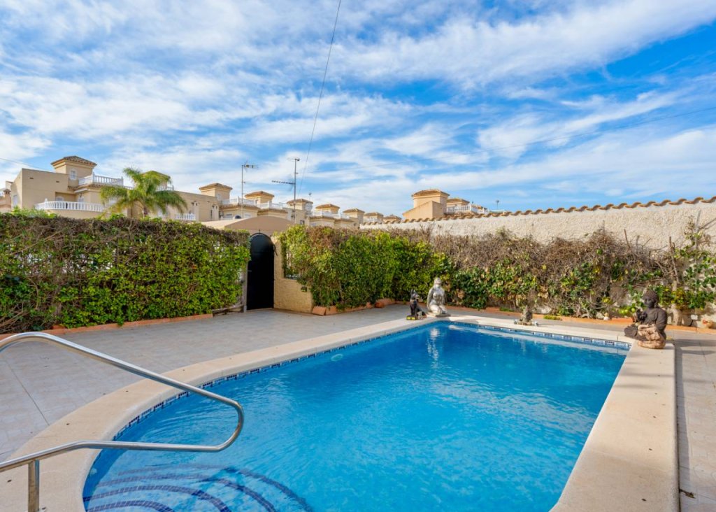 Venta - Chalet - Ciudad Quesada