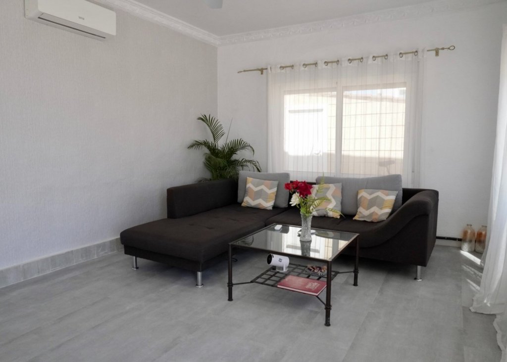 Venta - Chalet - Ciudad Quesada