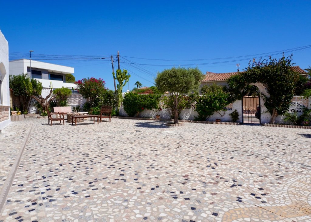 Venta - Chalet - Ciudad Quesada