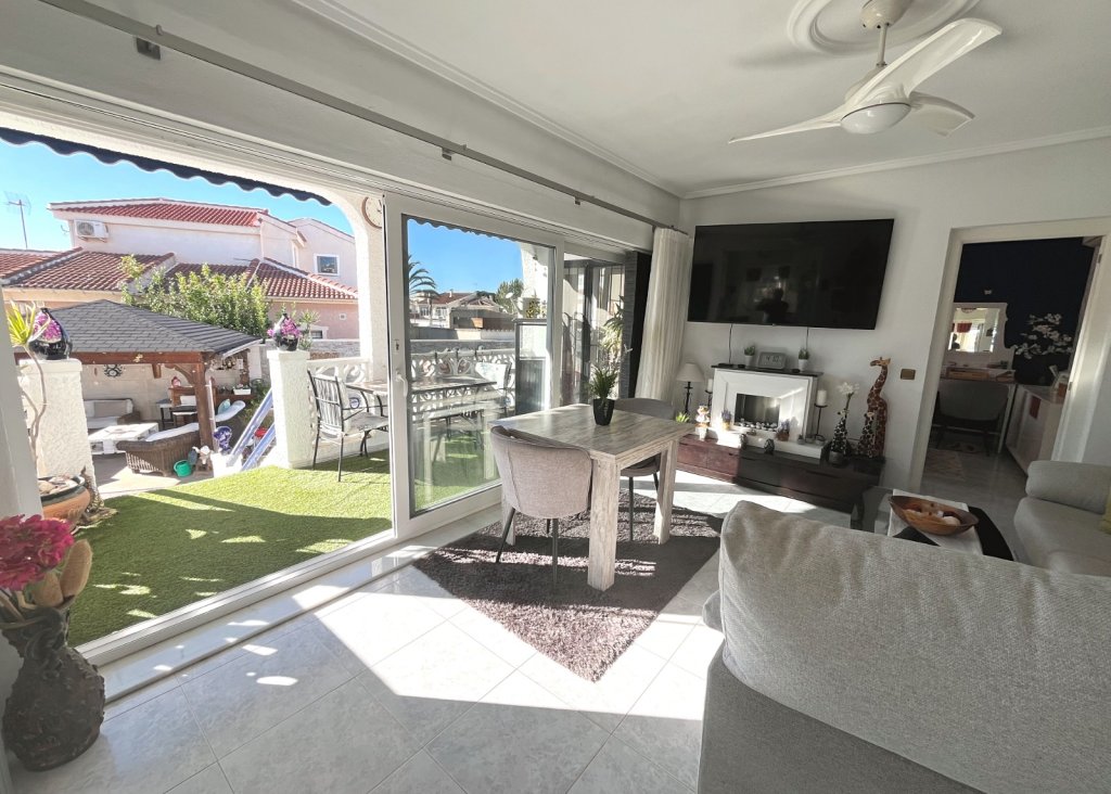 Venta - Chalet - Ciudad Quesada