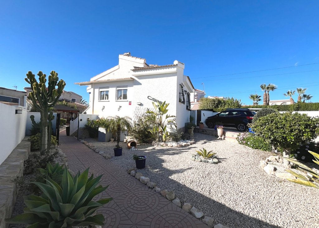 Venta - Chalet - Ciudad Quesada