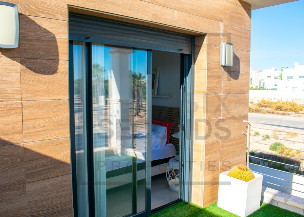 Venta - Chalet - Ciudad Quesada