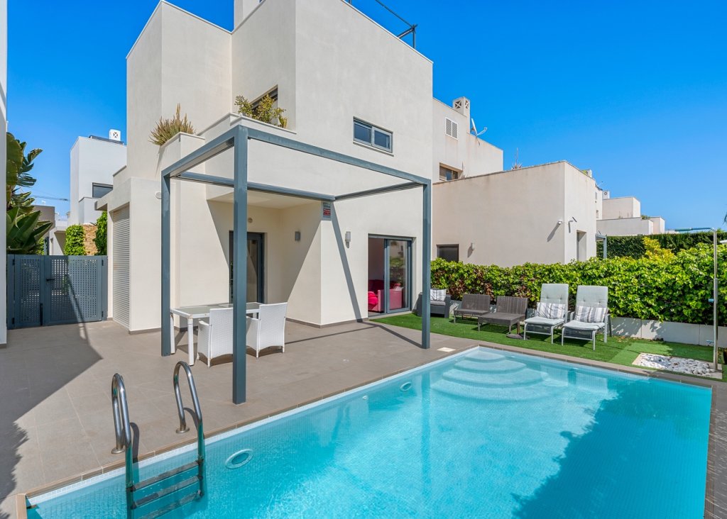 Venta - Chalet - Ciudad Quesada