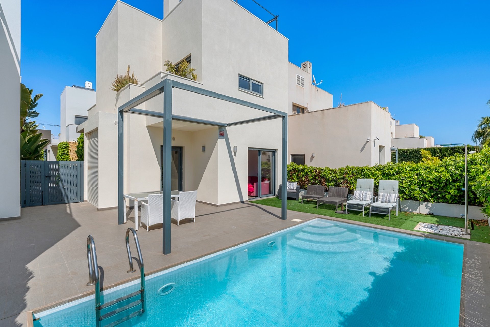 Venta - Chalet - Ciudad Quesada