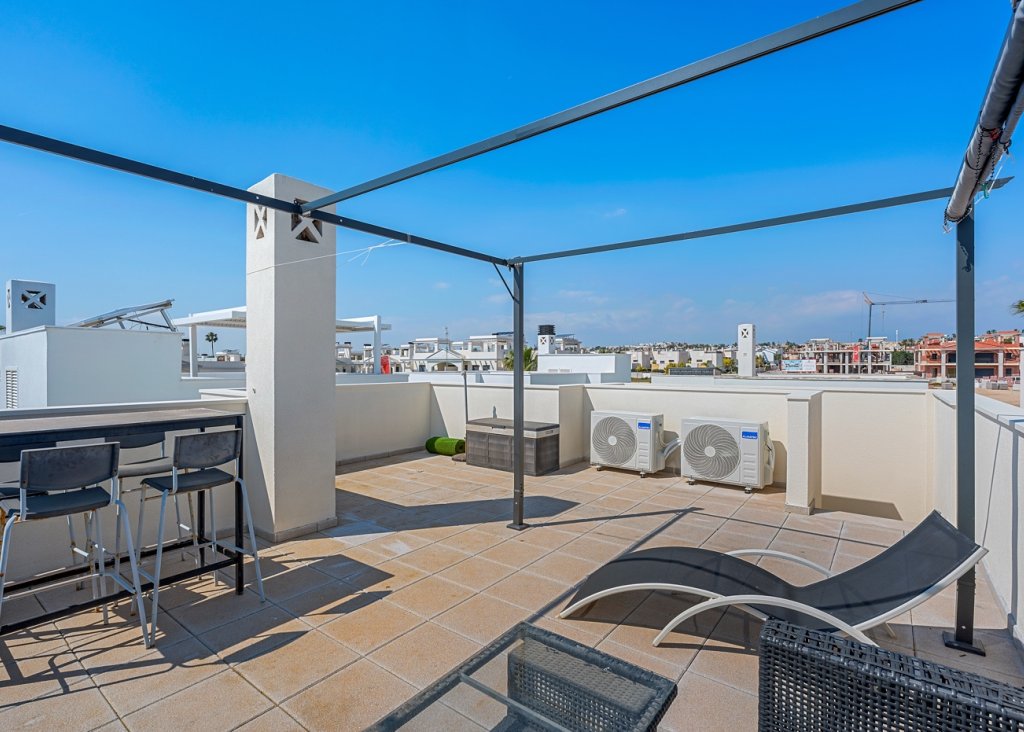 Venta - Chalet - Ciudad Quesada