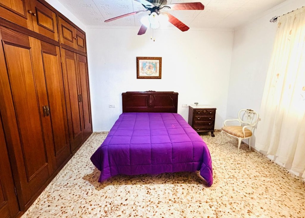 Venta - Chalet - Crevillente