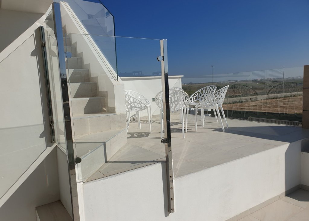 Venta - Chalet - El Raso