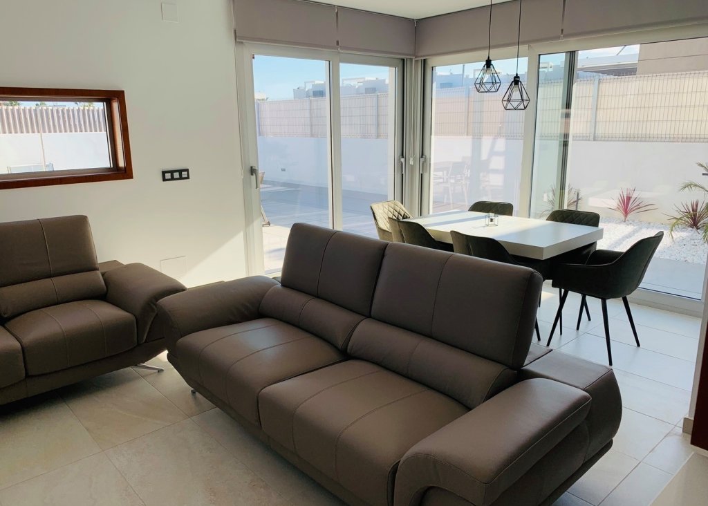 Venta - Chalet - El Raso