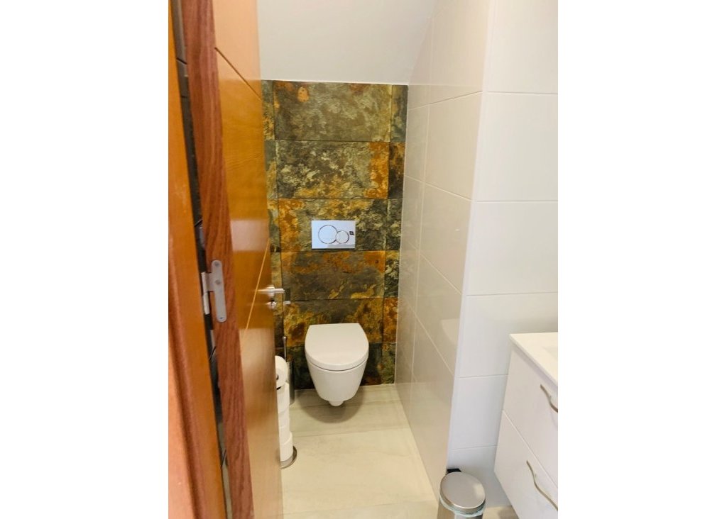 Venta - Chalet - El Raso