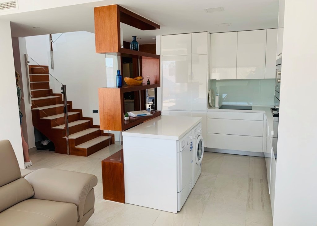 Venta - Chalet - El Raso