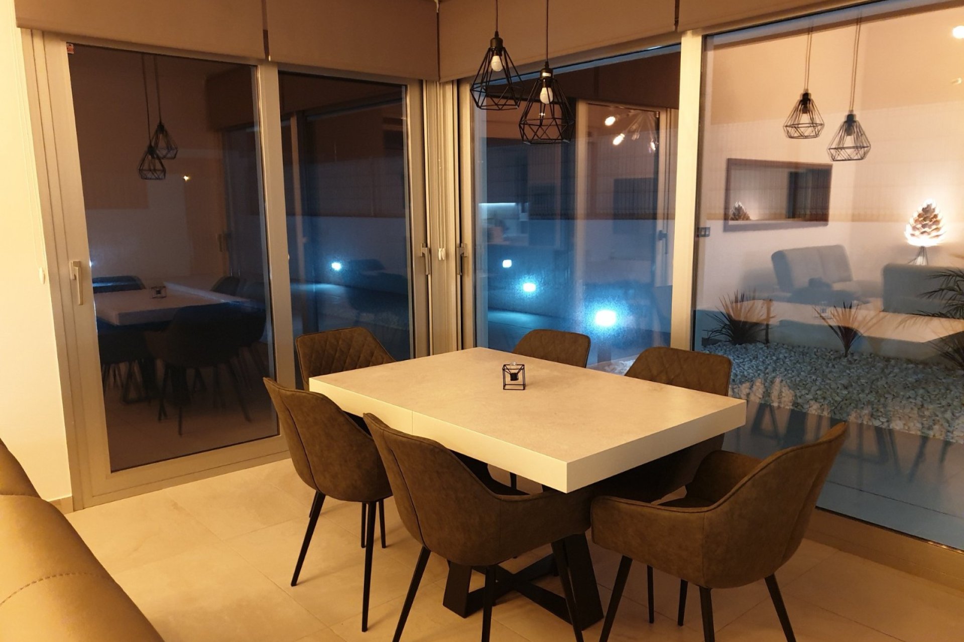 Venta - Chalet - El Raso