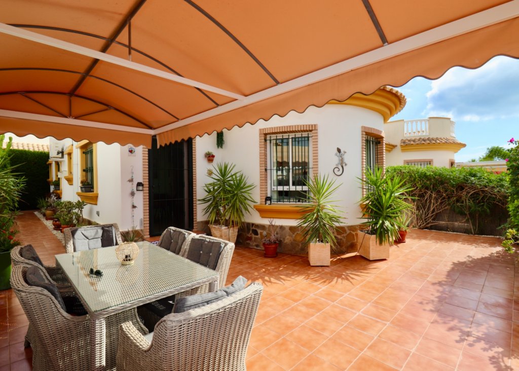 Venta - Chalet - Guardamar del Segura - El Raso