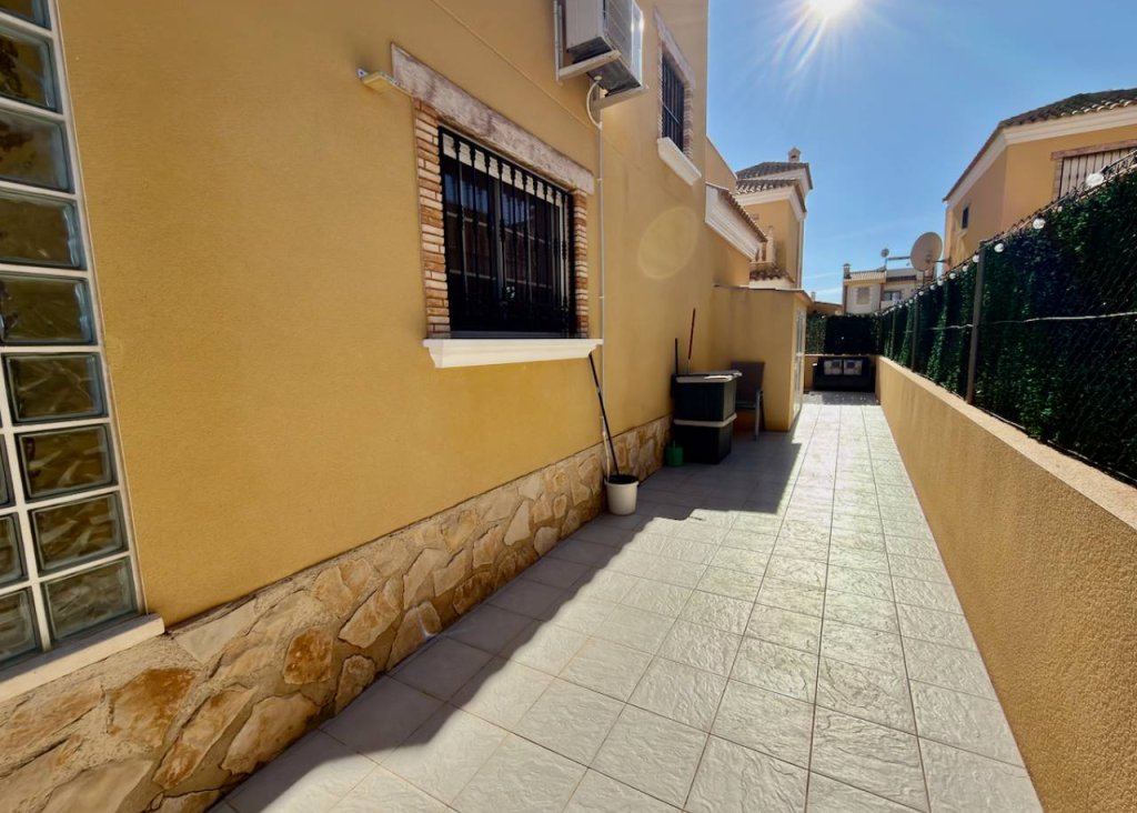 Venta - Chalet - Guardamar del Segura - El Raso