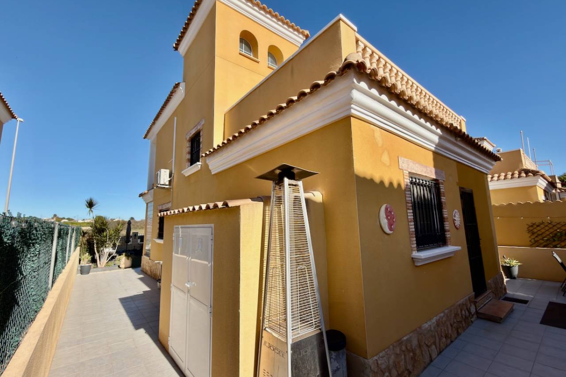 Venta - Chalet - Guardamar del Segura - El Raso