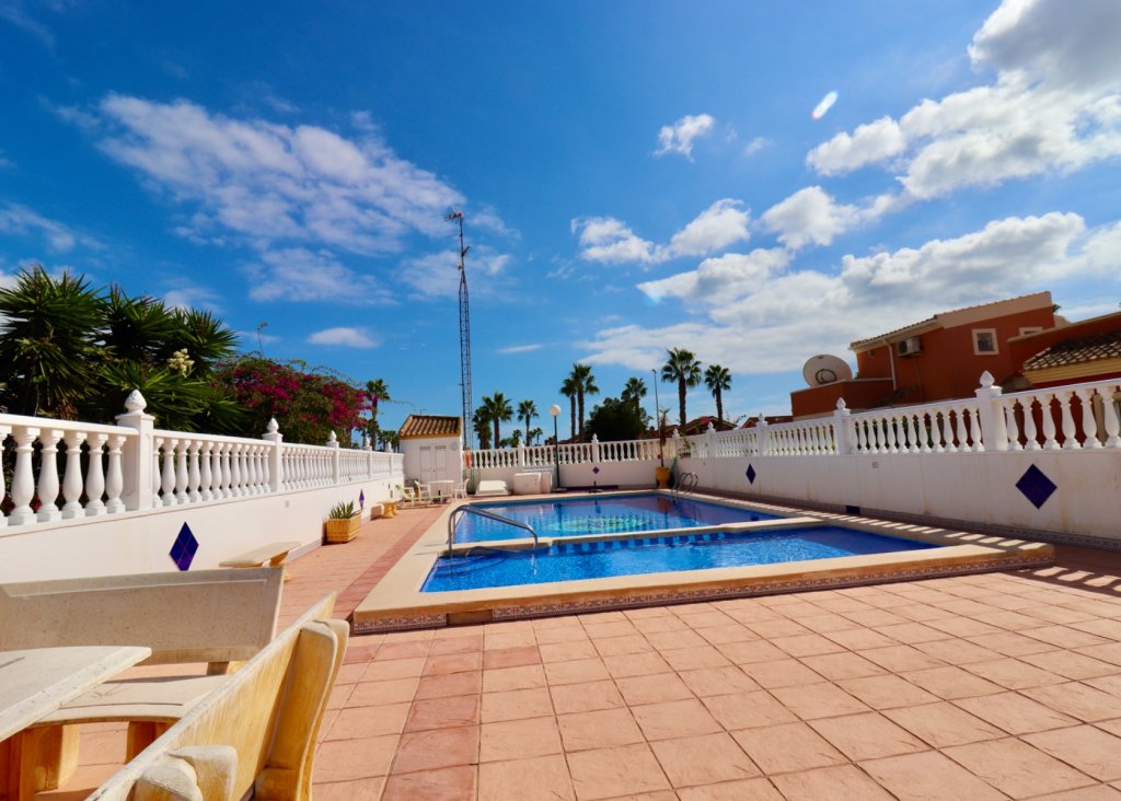 Venta - Chalet - Guardamar del Segura - El Raso