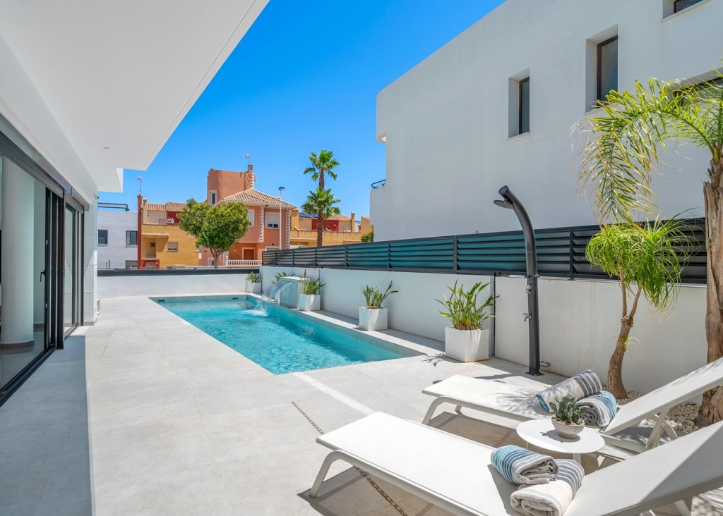 Venta - Chalet - Guardamar del Segura