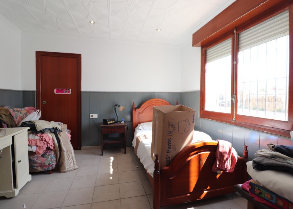 Venta - Chalet - Heredades - Heredades - Village