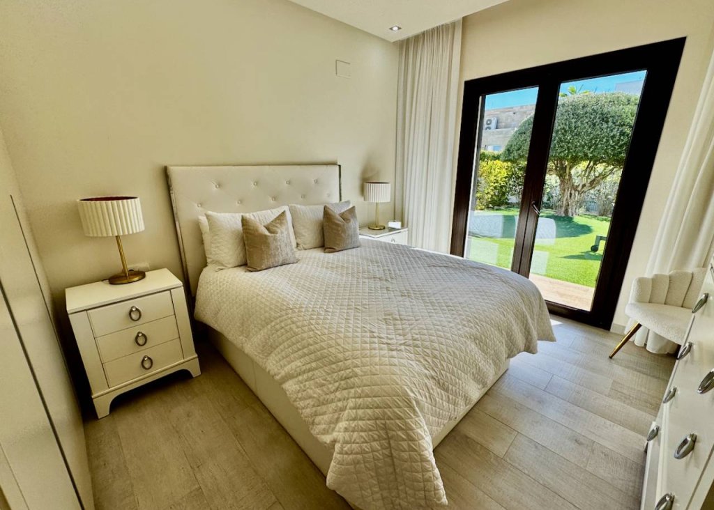 Venta - Chalet - La Finca Golf