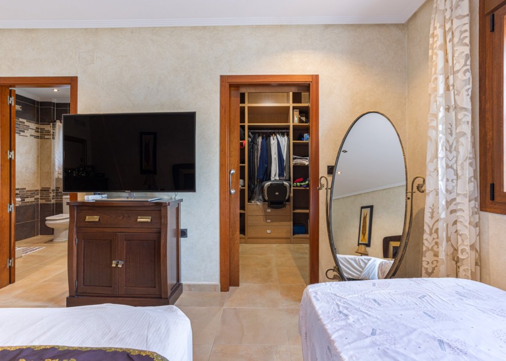 Venta - Chalet - Los Montesinos - La Herrada