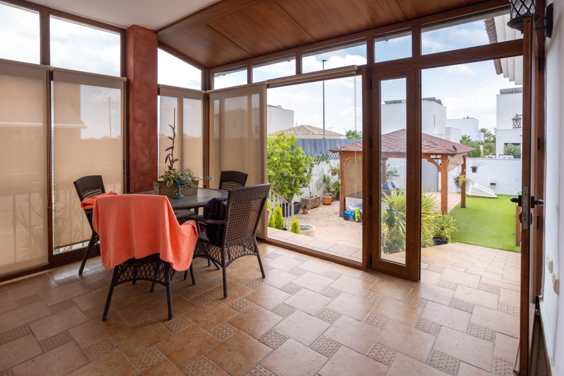 Venta - Chalet - Los Montesinos - La Herrada