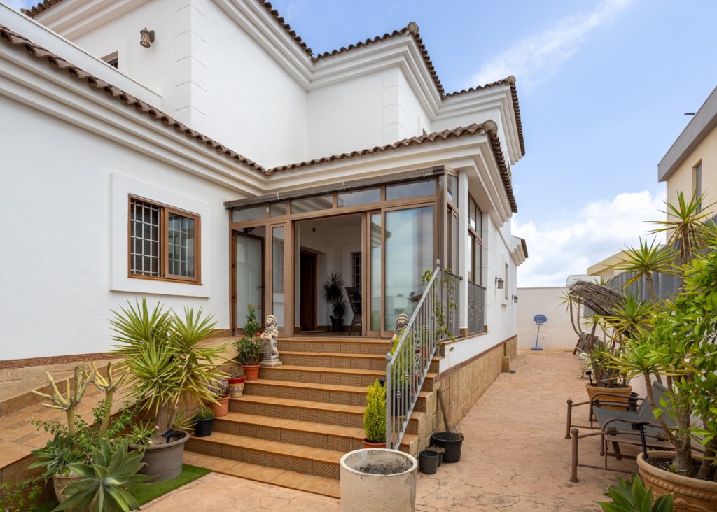 Venta - Chalet - Los Montesinos - La Herrada